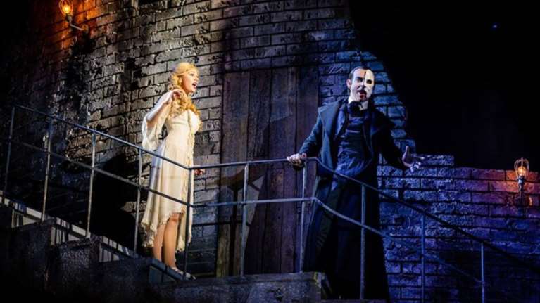 Μοναδικό: Το "Φάντασμα της Όπερας", του Άντριου Λόυντ Βέμπερ έρχεται στο Christmas Theater