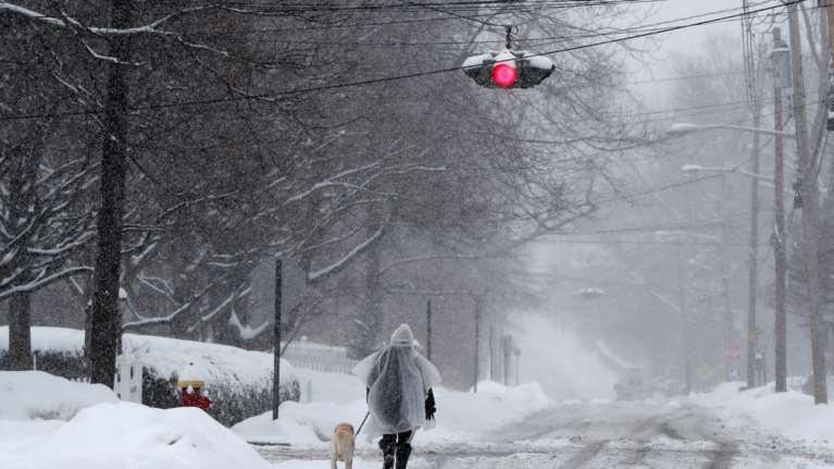 Σαρώνει το κύμα κακοκαιρίας τις ΗΠΑ: Τους 34 έφθασαν οι νεκροί, σχεδόν 500.000 νοικοκυριά ακόμη χωρίς ρεύμα