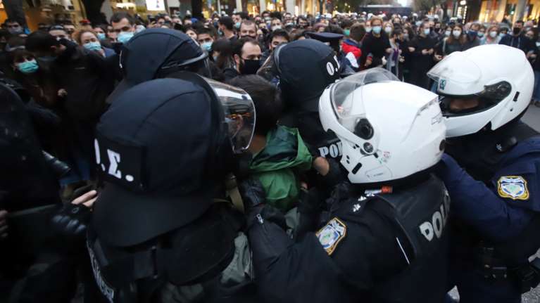 Ποινή φυλάκισης στο μέλος του Επαναστατικού Αγώνα που συνελήφθη στο Πολυτεχνείο- Για οπλοφορία