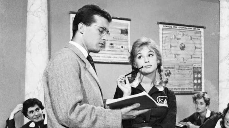 Η Finos Film εύχεται &quot;καλή σχολική&quot; χρονιά με... αισιοδοξία - Το σπαρταριστό βίντεο