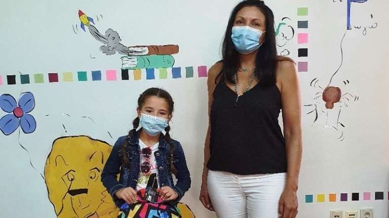 Η φλόγα νίκησε την φρίκη: 9χρονη από την Συρία διέπρεψε στον διαγωνισμό παραμυθιού