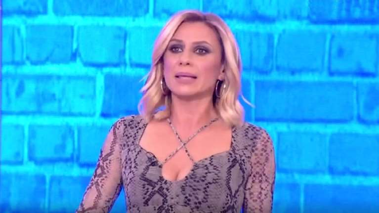 Η Καραβάτου στηρίζει τη Χριστοπούλου: Όταν έγινε η ιστορία η Έλενα ήρθε σπίτι μου και έκατσε καιρό...