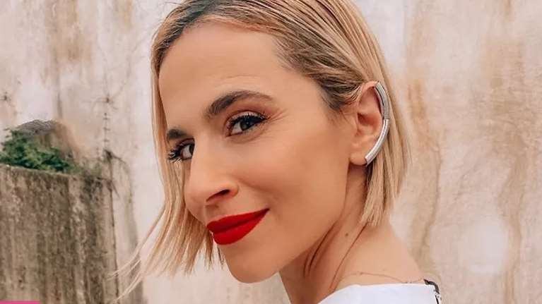 Πιο ξανθιά από ποτέ η Νάντια Μπουλέ: Η βουτυρένια απόχρωση που σίγουρα θα ζηλέψεις