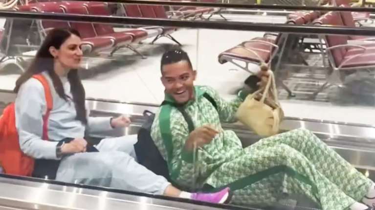 Εμμανουήλ Καραλής και Τατιάνα Γκουσίν έκαναν κωπηλασία στον κυλιόμενο διάδρομο του αεροδρομίου [βίντεο]