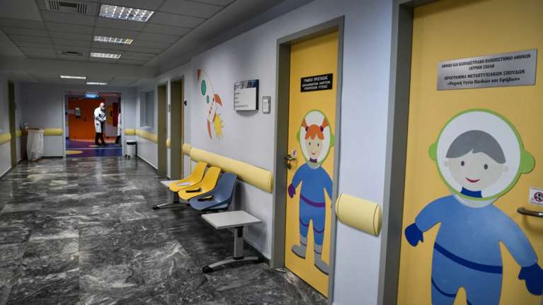 Αγρίνιο: Κρούσμα μηνιγγίτιδας σε σχολείο - Στο Καραμανδάνειο νοσηλεύεται ο μαθητής