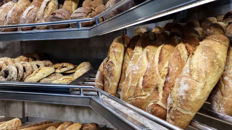 Ερχονται αυξήσεις &quot;φωτιά&quot; σε ψωμί, κρέατα και τυποποιημένα προϊόντα