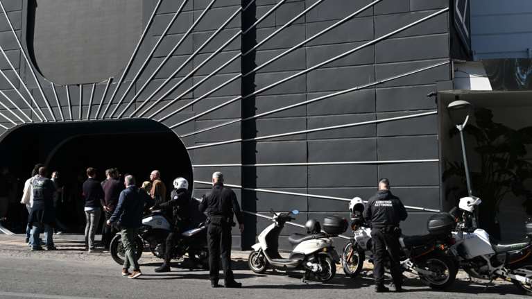 Βουλιαγμένης: &quot;Είχαν πιει μεγάλη ποσότητα αλκοόλ και τα μπέρδευαν κιόλας - Ήταν σίγουρα νοθευμένα&quot;, λέει μητέρα μαθητή