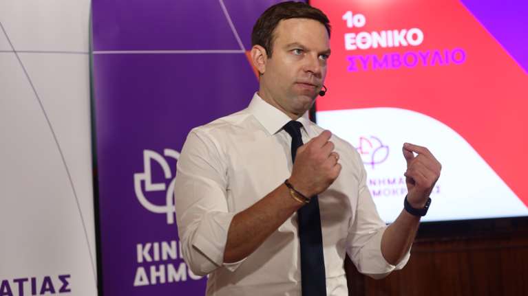 Νίκος Μωραΐτης για Κασσελάκη: Κατηγορεί την αντιπολίτευση, ενώ είναι για σαφάρι στη Ζάμπια