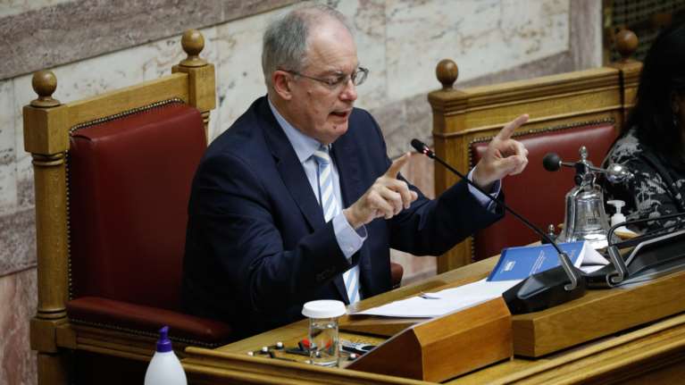 Τασούλας:Αρνητικά όλα τα τεστ για κορονοϊό στη Βουλή, συνεχίζουμε να τηρούμε τις αποστάσεις