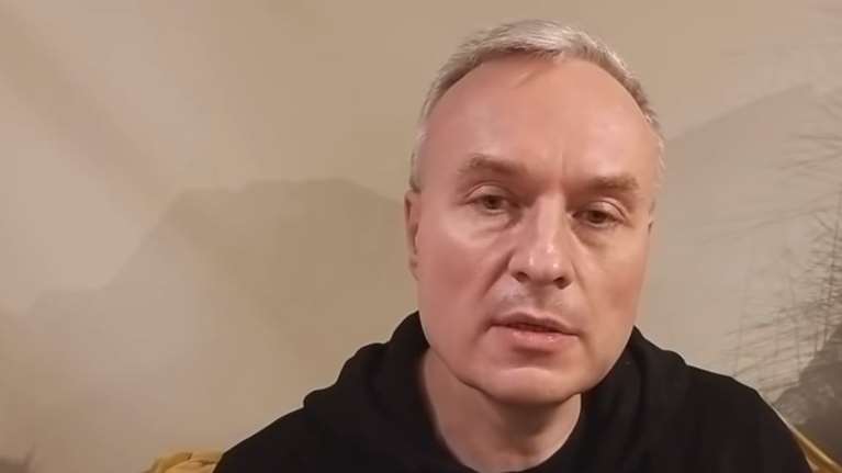 Ο αντιπρόεδρος της Gazprombank το έσκασε από τη Ρωσία για να πολεμήσει με την πολιτοφυλακή της Ουκρανίας