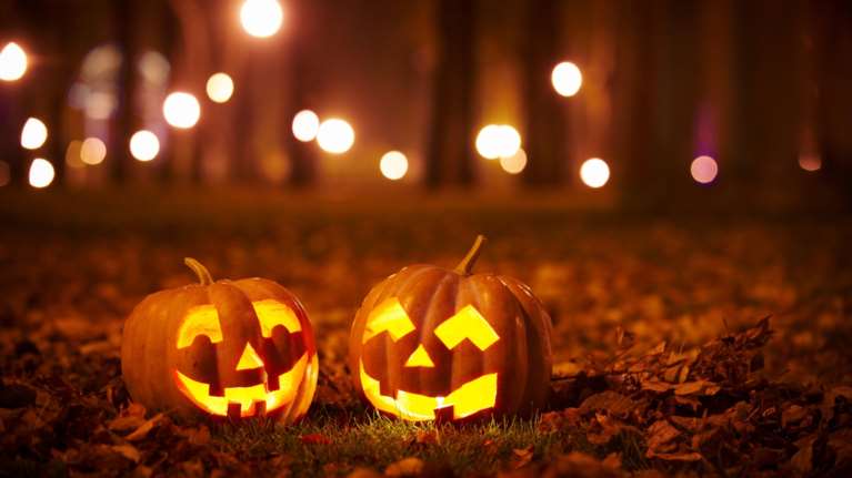 Ιταλία: Το Halloween έγινε εφιάλτης για 15χρονο με αναπηρία – Τρείς έφηβοι τον βασάνισαν φριχτά