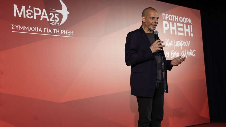 Επιμένει ο Βαρουφάκης: To σχέδιο "Δήμητρα" δεν είναι μόνο ρεαλιστικό, είναι και αναγκαίο