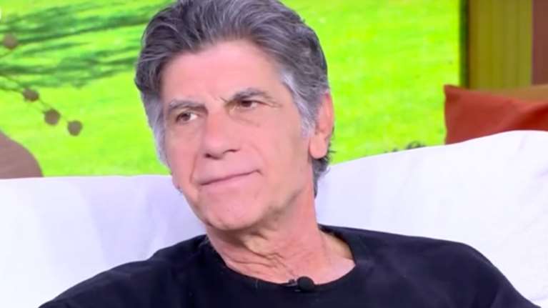 Γιάννης Μπέζος: &quot;Η κωμωδία πρέπει να ενοχλήσει, να ταράξει τα νερά&quot;