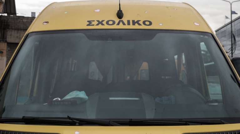 Θεσσαλονίκη: Συνελήφθη οδηγός σχολικού λεωφορείου - Μετέφερε μαθητές χωρίς δίπλωμα