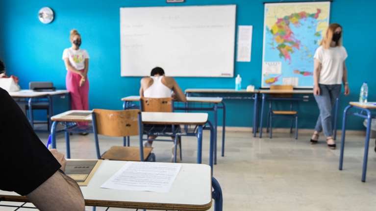 Πανελλήνιες 2023: Πότε το να γράψεις 15 είναι καλύτερο από το 18 - Ο Στρατηγάκης εξηγεί