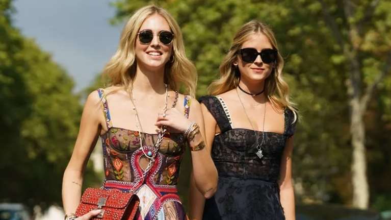 Το lookbook του καλοκαιριού: Οι κομψοί συνδυασμοί που μπορείς να αντιγράψεις τους επόμενους μήνες