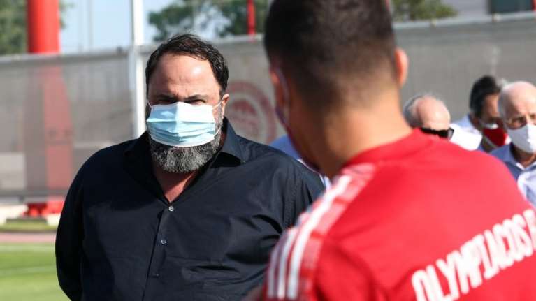 Στον Ρέντη ο Μαρινάκης πριν το ντέρμπι με τον Παναθηναϊκό: &quot;Δείξτε πάθος και αποφασιστικότητα&quot;