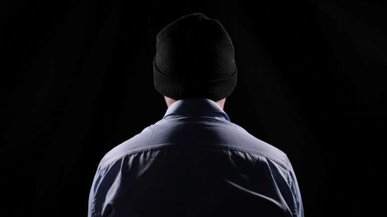 Απίστευτο περιστατικό στην Πάτρα: Γονείς εγκατέλειψαν τον ανήλικο γιο τους με αυτισμό σε κέντρο φροντίδας