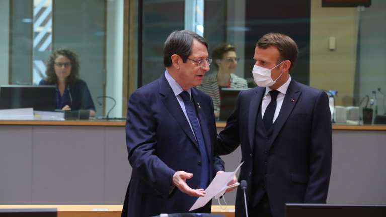 Στο Παρίσι ο Αναστασιάδης - Συνάντηση με Μακρόν και το βλέμμα στην Τουρκία