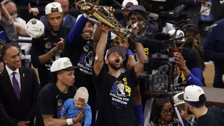 Σέλτικς – Γουόριορς 90-103: Πρωτάθλημα μέσα στη Βοστώνη