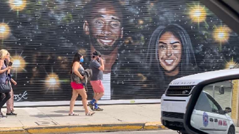 Οι διαδηλωτές στο Λος Άντζελες δεν πείραξαν τα γκράφιτι για τον Κόμπε Μπράιαντ και την κόρη του