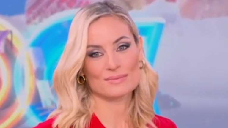 Ελεονώρα Μελέτη: "Κανένας άνθρωπος δεν έχει δικαίωμα να πει σε έναν άλλον ότι είναι κάρβουνο"