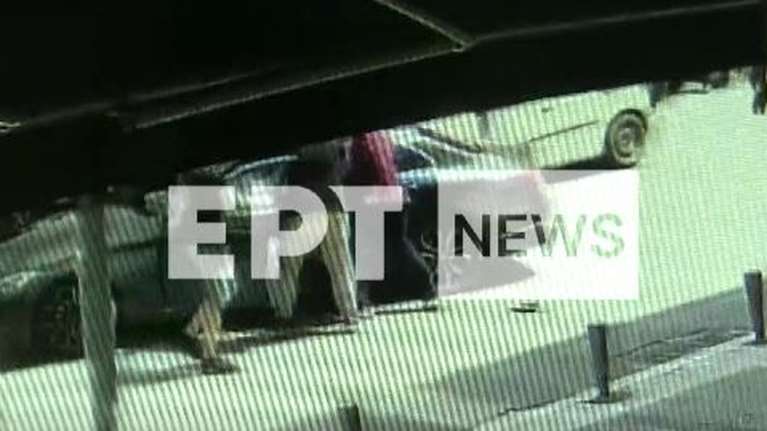 Θεσσαλονίκη: Σκηνές απίστευτης αγριότητας μέρα μεσημέρι - Ξυλοκόπησαν γιατρό μπροστά στο τρίχρονο παιδί του