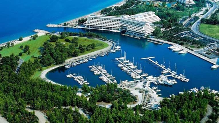 Συναγερμός στη Χαλκιδική: Θρίλερ με εκρηκτικές ύλες σε αποθήκες του Πόρτο Καρράς