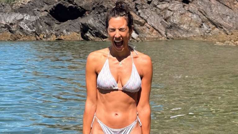 Ευγενία Σαμαρά: Οι βουτιές της στα παγωμένα νερά του βόρειου Ειρηνικού – Το φωτογραφικό άλμπουμ των διακοπών της