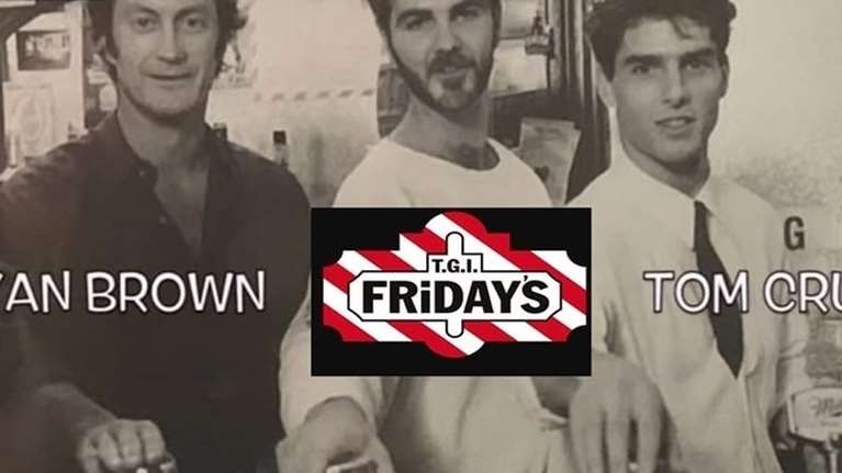 TGI Fridays: Όταν το 1988 ο Τομ Κρουζ εκπαιδεύτηκε από το διάσημο εστιατόριο για τον ρόλο του ως μπάρμαν στην ταινία Cocktail