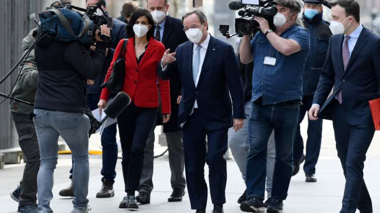 Γερμανία: Επεισοδιακή συνεδρίαση για τον διάδοχο της Μέρκελ - &quot;Αμίλητη&quot; μέχρι στιγμής η Καγκελάριος