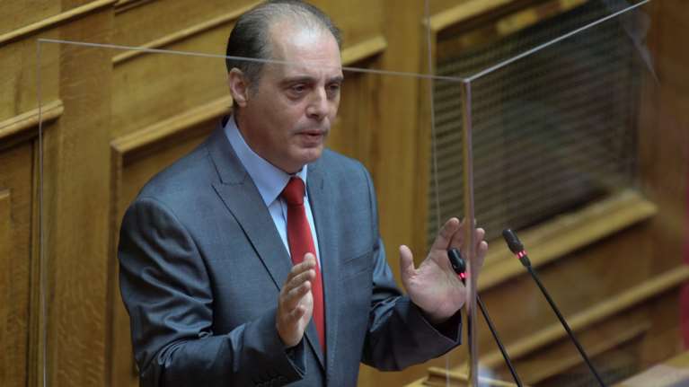 Χυδαίο παραλήρημα Βελόπουλου: Καλύτερα ψεκασμένος πάρα μπολιασμένος με τον Χασάν - Κτηνίατρος ο Μπουρλά, &quot;τα παίρνουν&quot; οι ειδικοί