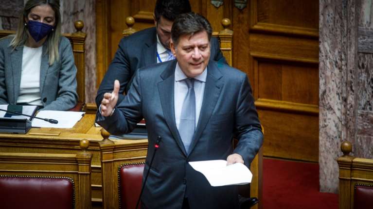 Συμφωνία με την Αίγυπτο για 5.000 εργάτες γης - Στη Βουλή το νομοσχέδιο Βαρβιτσιώτη