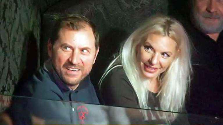 Σπάνια βραδινή έξοδο για την Αννίτα Πάνια και τον Νίκο Σαμοΐλη