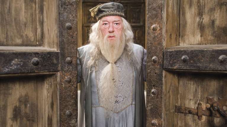 Πέθανε ο Άλμπους Ντάμπλντορ του Χάρι Πότερ - Θλίψη για τον ηθοποιό Μάικλ Γκάμπον