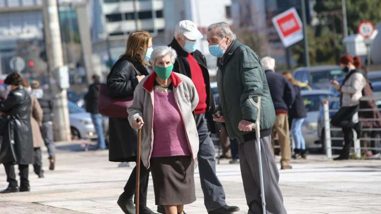 Πότε θα καταβληθούν οι συντάξεις Ιουνίου - Ημερομηνίες ανά ταμείο