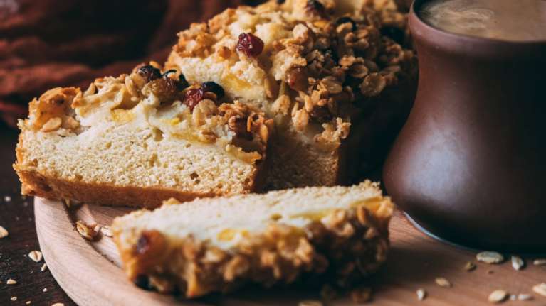 Υγιεινό κέικ βρώμης με κανέλα - Χωρίς αλεύρι, αυγά και ζάχαρη