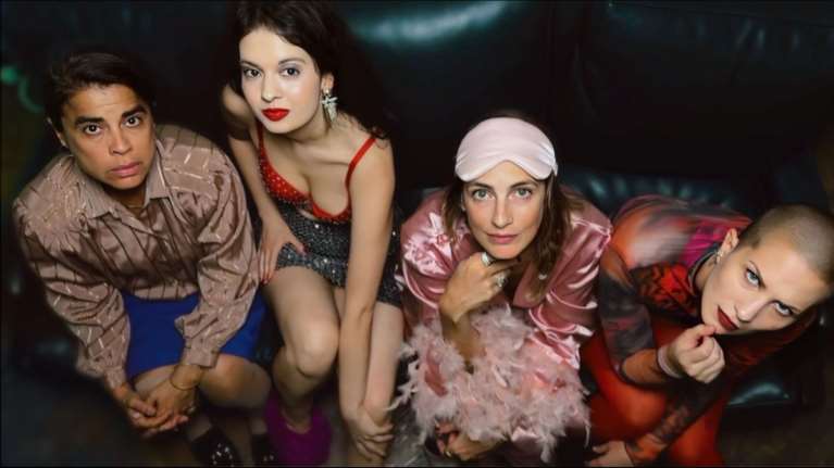 &quot;Αίθουσα Αναμονής&quot;: Τρίτη χρονιά παραστάσεων μετά τα συνεχόμενα sold out