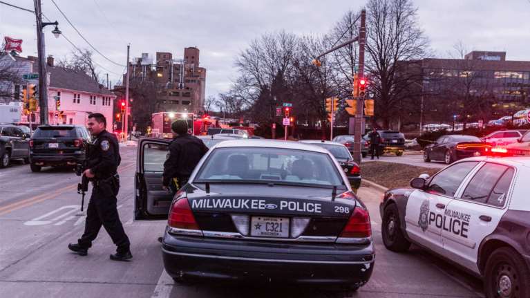 Νέο μακελειό στις ΗΠΑ: Απολυμένος σκότωσε πέντε συναδέλφους του σε εργοστάσιο μπίρας