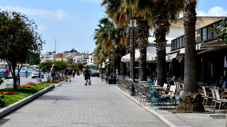 Θα φτάσει στους 30 βαθμούς ο υδράργυρος σήμερα - Τοπικές βροχές από αργά το απόγευμα