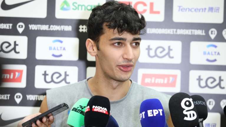 Eurobasket 2025: Σαμοντούροβ: &quot;Έχω δει video από το EuroBasket 2005, είχα γεννηθεί μερικούς μήνες πριν&quot;