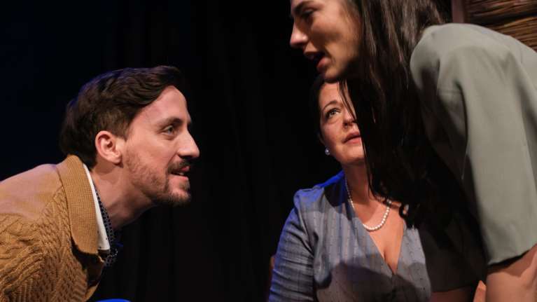 &quot;Ξαφνικά Πέρσι το Καλοκαίρι&quot;, με τη σπουδαία Φιλαρέτη Κομνηνού στο Νέο Ακάδημο