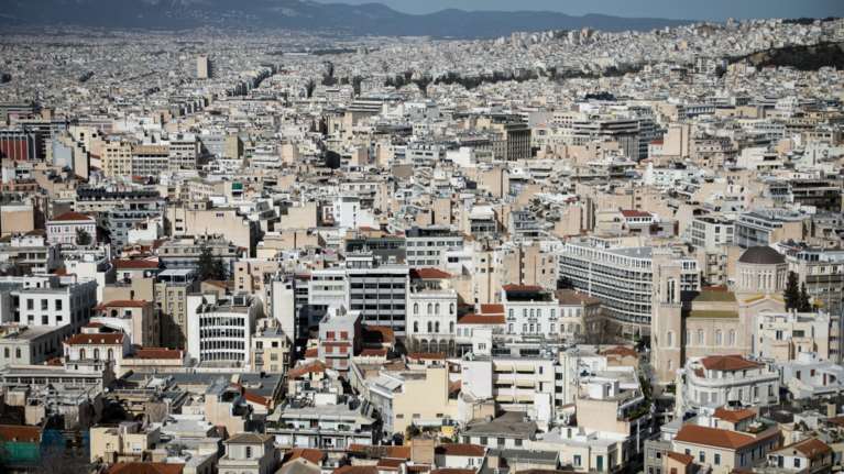 ΑΑΔΕ: Η εφαρμογή για την υποβολή δηλώσεων Ε9 δεν θα είναι διαθέσιμη από σήμερα