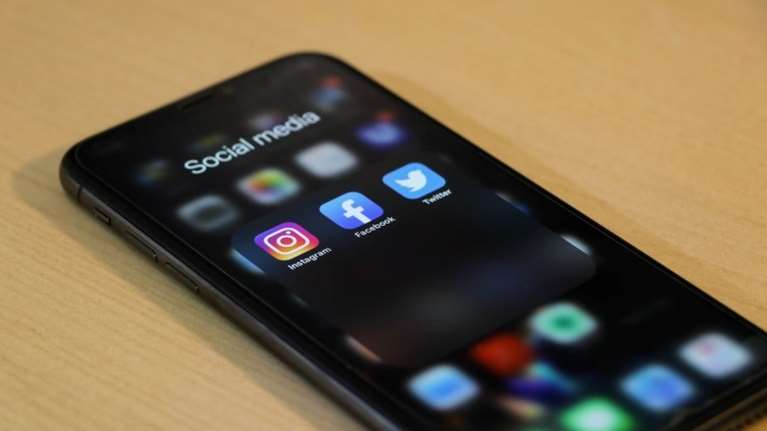 "Έπεσαν" Facebook και Instagram – Νέα προβλήματα για τους χρήστες