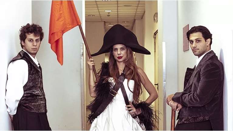 Ταχύρυθμα μαθήματα &quot;Αισθηματικής αγωγής&quot; στη σκηνή