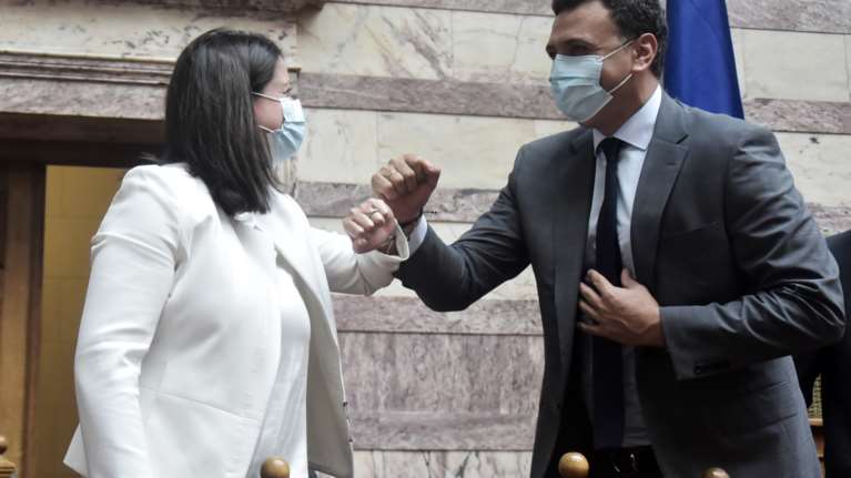 Σκληρή επίθεση Κικίλια στον ΣΥΡΙΖΑ - &quot;Είστε ικανοί να χαρείτε αν πάει πίσω το εμβόλιο...&quot;