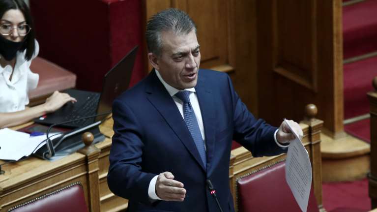 Τηλεργασία-Βρούτσης: Συνολική ρύθμιση με νομοσχέδιο τον Οκτώβριο