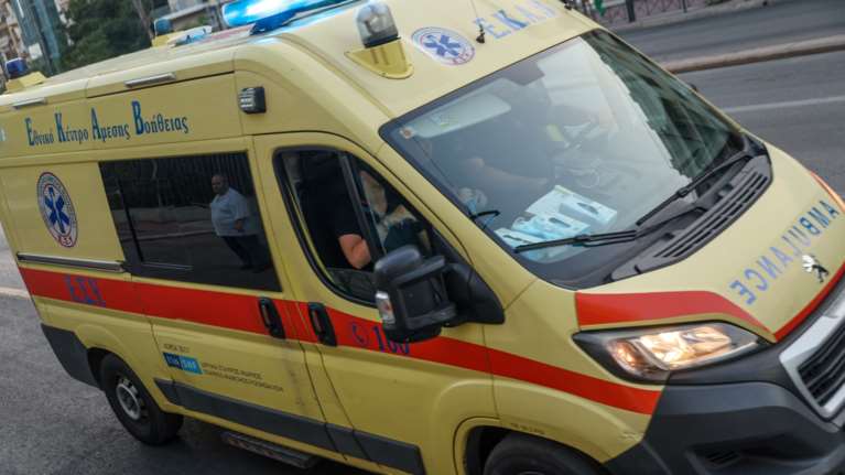 Νέο θανατηφόρο τροχαίο στην Κρήτη: Νεκρή 20χρονη που παρασύρθηκε πεζή από ΙΧ στον ΒΟΑΚ