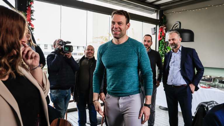 Σε παραζάλη (ξανά) ο ΣΥΡΙΖΑ για το 3ήμερο στις Σπέτσες και την "πρόταση" Μητσοτάκη σε Κασσελάκη να αναλάβει υπουργείο