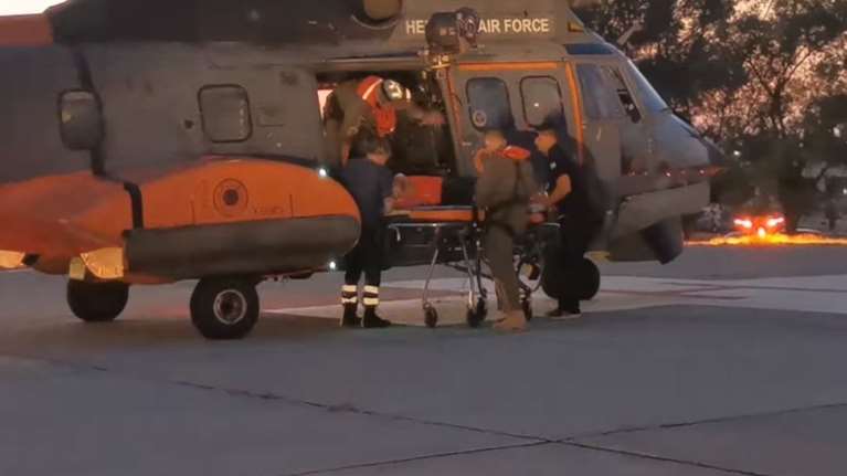 Χανιά: Καρέ-καρέ η συγκλονιστική επιχείρηση διάσωσης 29χρονου που έπεσε σε χαράδρα στα Λευκά Ορη [βίντεο]